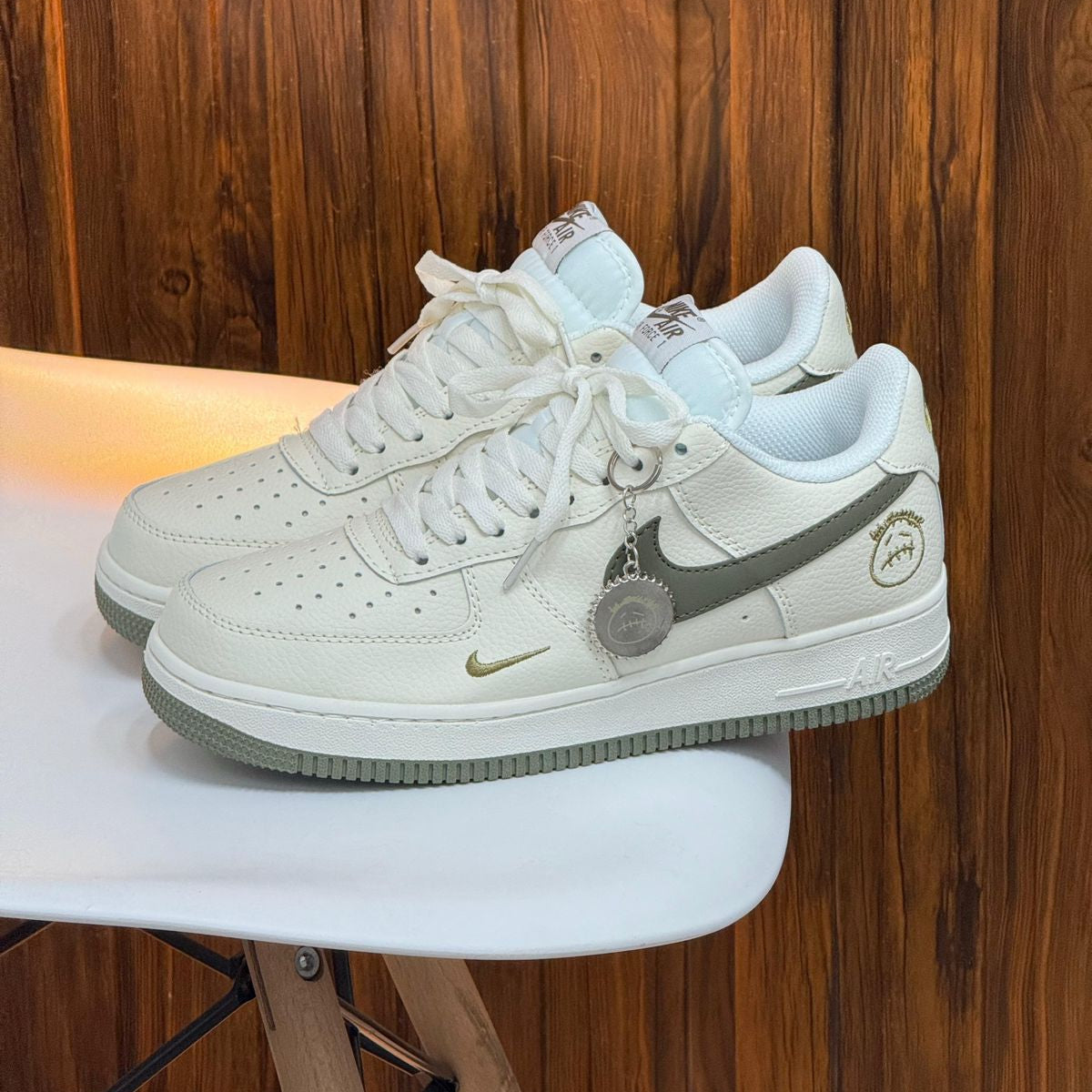 Nike AF1 Travis